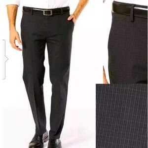 Dockers Best Pressed Straight Signature Khaki Black Check dress pants size 30x32